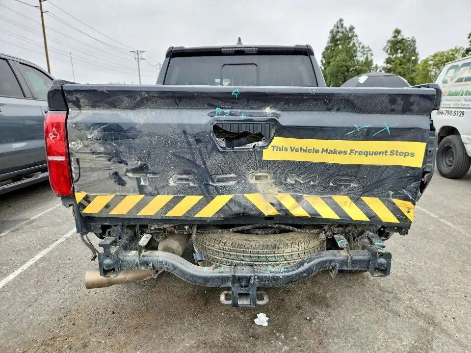 2024 TOYOTA TACOMA SR5  