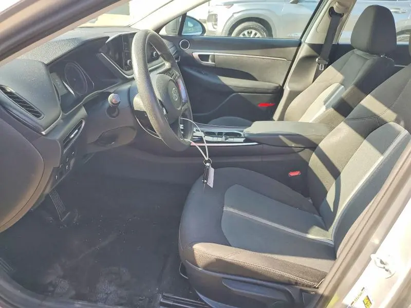 2021 HYUNDAI SONATA SE  