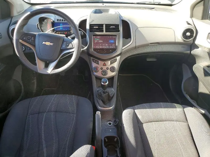 2016 CHEVROLET SONIC LT  