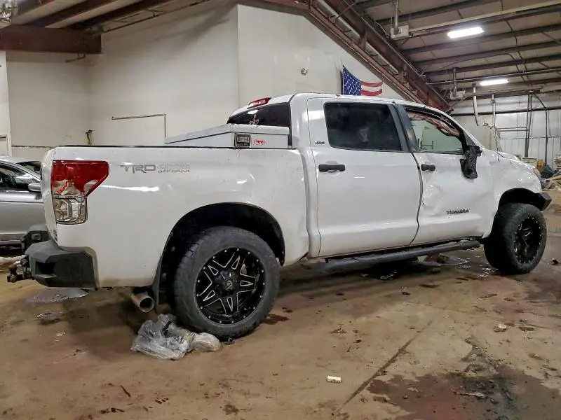 2011 TOYOTA TUNDRA CREWMAX SR5  