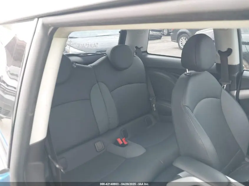 2010 MINI COOPER S  