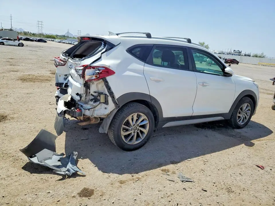 2017 HYUNDAI TUCSON SE PLUS  