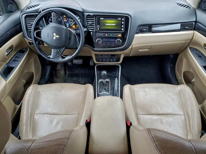 2018 MITSUBISHI OUTLANDER SE  