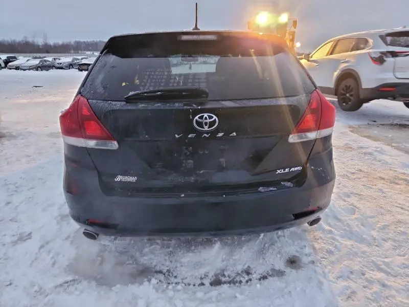2013 TOYOTA VENZA LE  