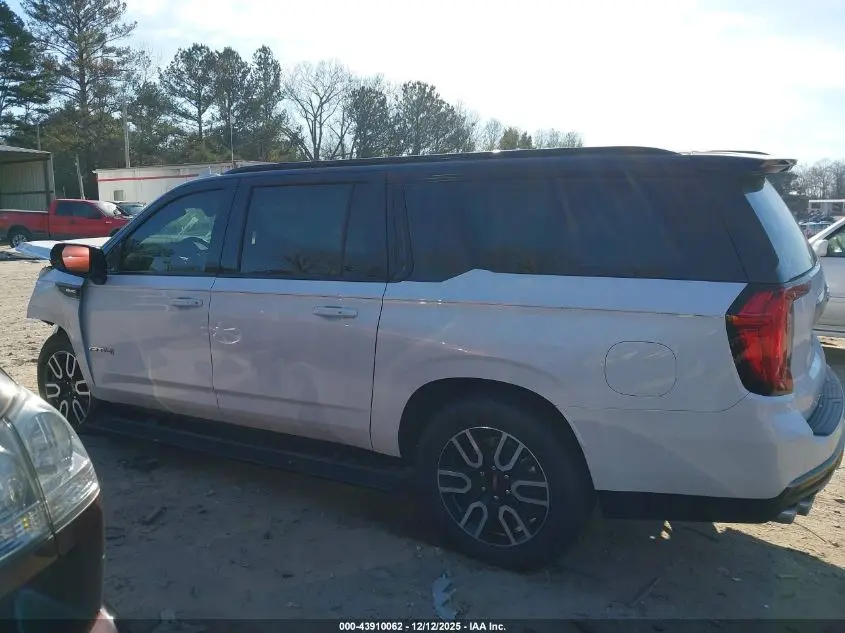 2024 GMC YUKON XL 4WD AT4