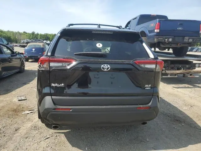 2023 TOYOTA RAV4 XLE  