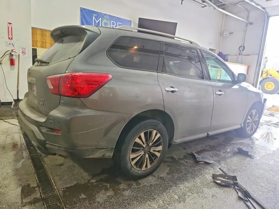 2020 NISSAN PATHFINDER SV  