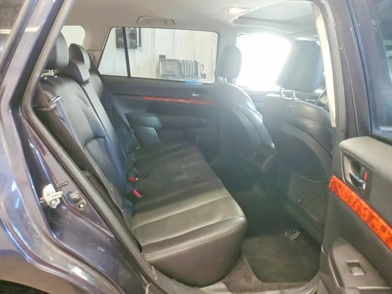 2010 SUBARU OUTBACK 2.5I LIMITED  