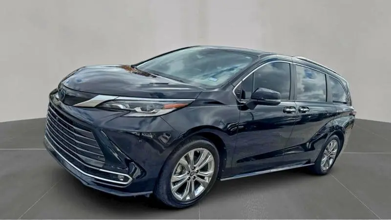 2022 TOYOTA SIENNA LIMITED  