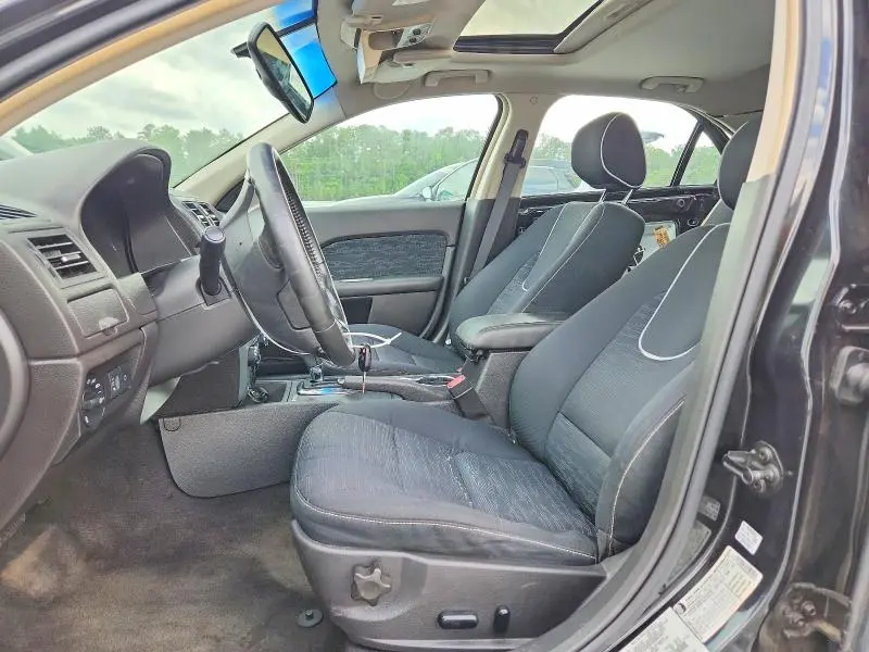 2011 FORD FUSION SE  
