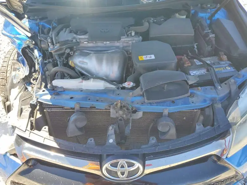 2017 TOYOTA CAMRY SE  