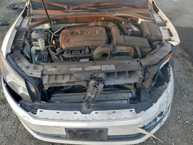 2015 VOLKSWAGEN PASSAT S  