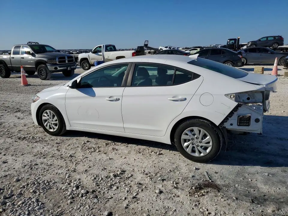 2017 HYUNDAI ELANTRA SE  