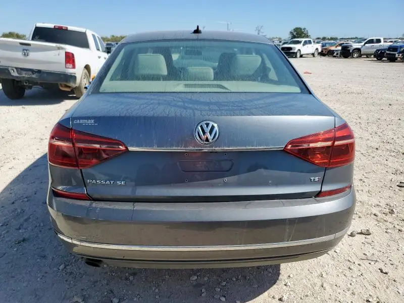 2017 VOLKSWAGEN PASSAT SE  