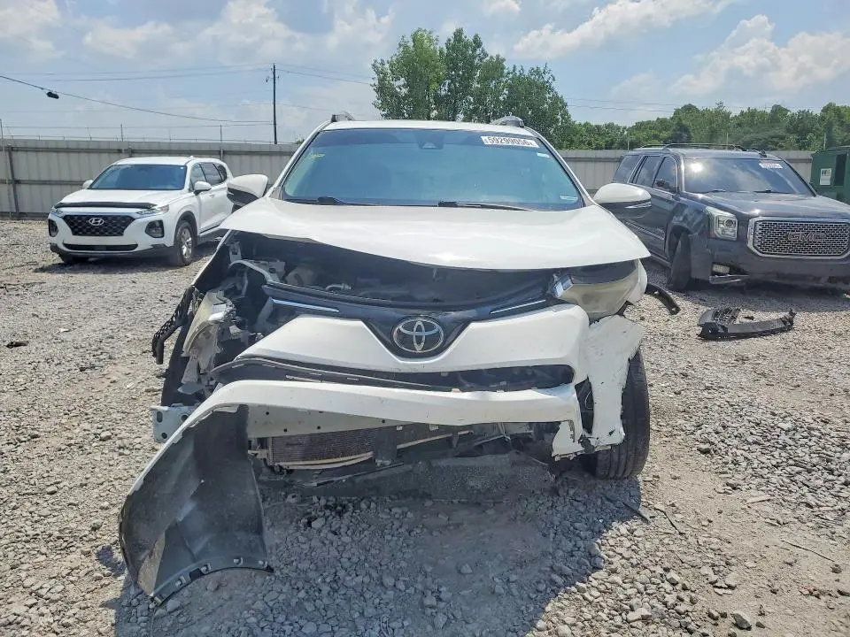 2018 TOYOTA RAV4 XLE  