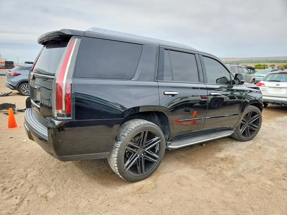 2019 CADILLAC ESCALADE LUXURY  