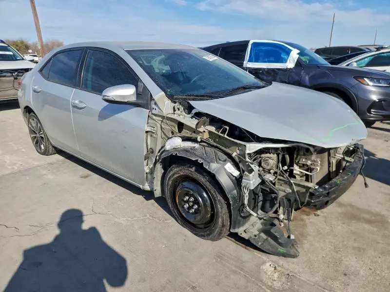 2019 TOYOTA COROLLA SE  