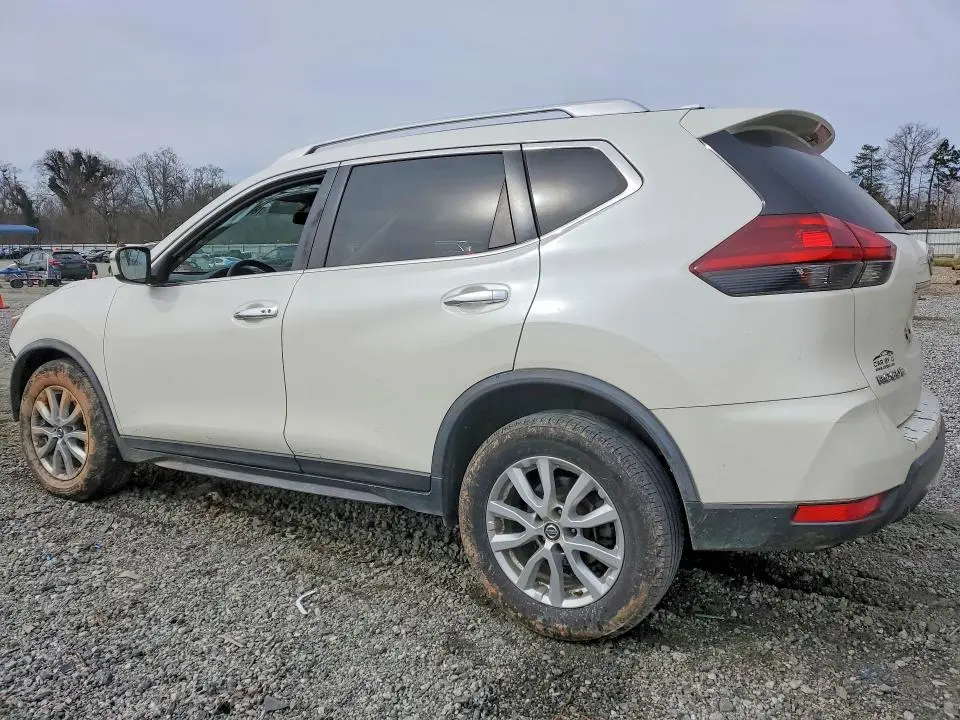 2018 NISSAN ROGUE SV  
