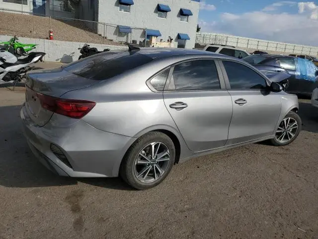 2023 KIA FORTE LX  