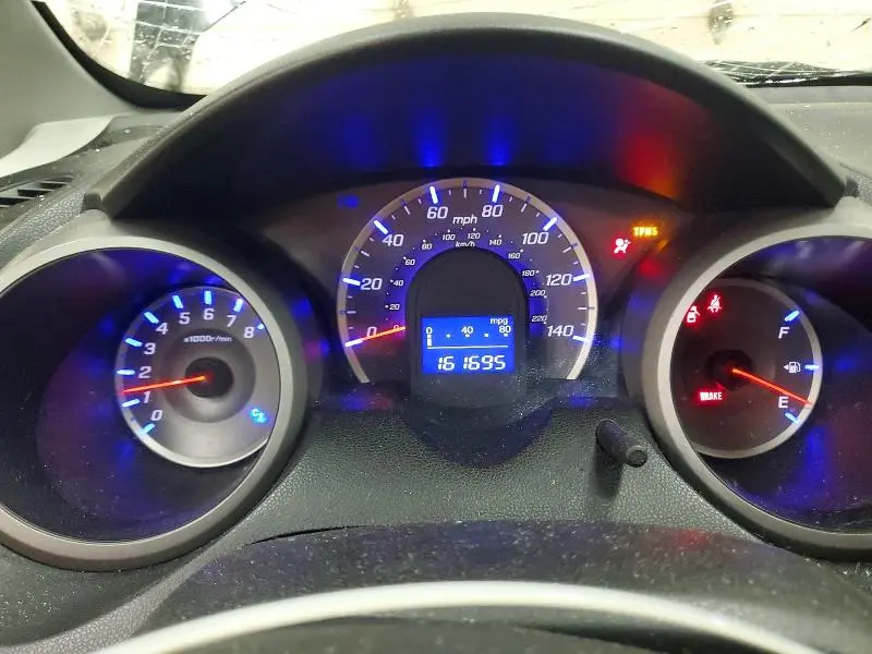 2010 HONDA FIT   