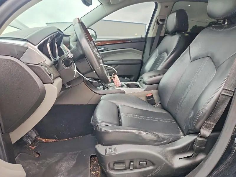2011 CADILLAC SRX LUXURY COLLECTION  