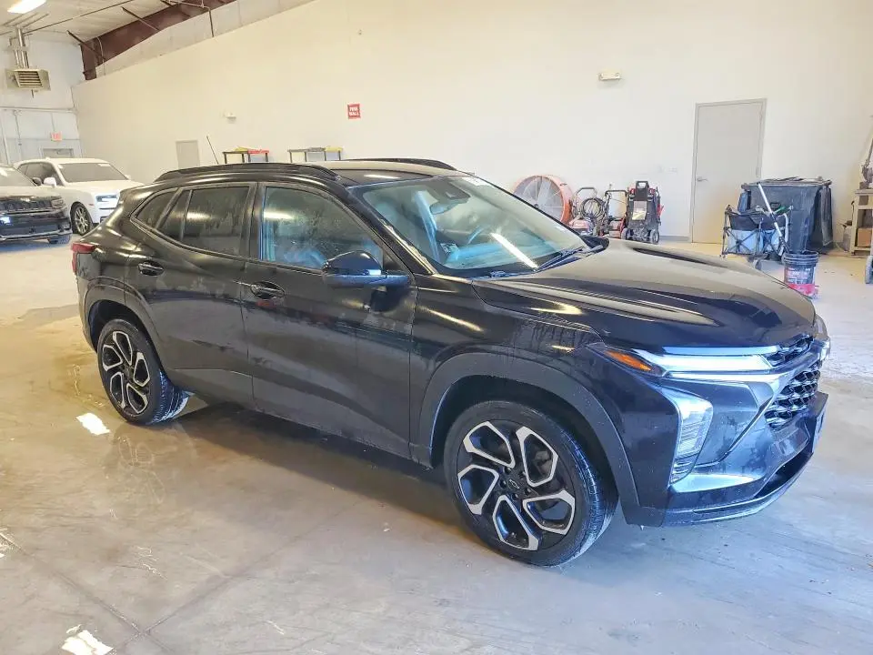 2024 CHEVROLET TRAX 2RS  