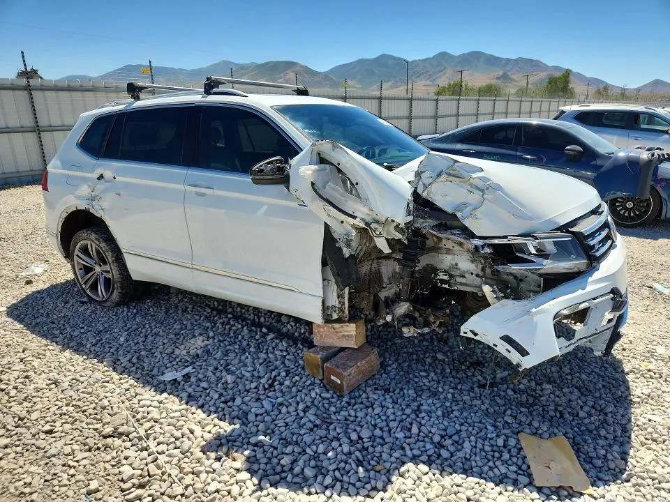 2018 VOLKSWAGEN TIGUAN SE  