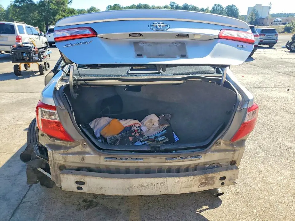 2012 TOYOTA CAMRY SE  