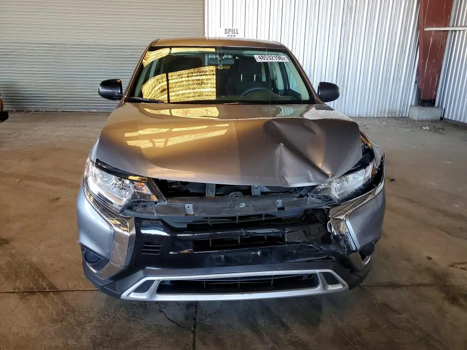 2019 MITSUBISHI OUTLANDER SE  