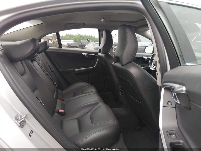 2015 VOLVO S60 T5 PLATINUM