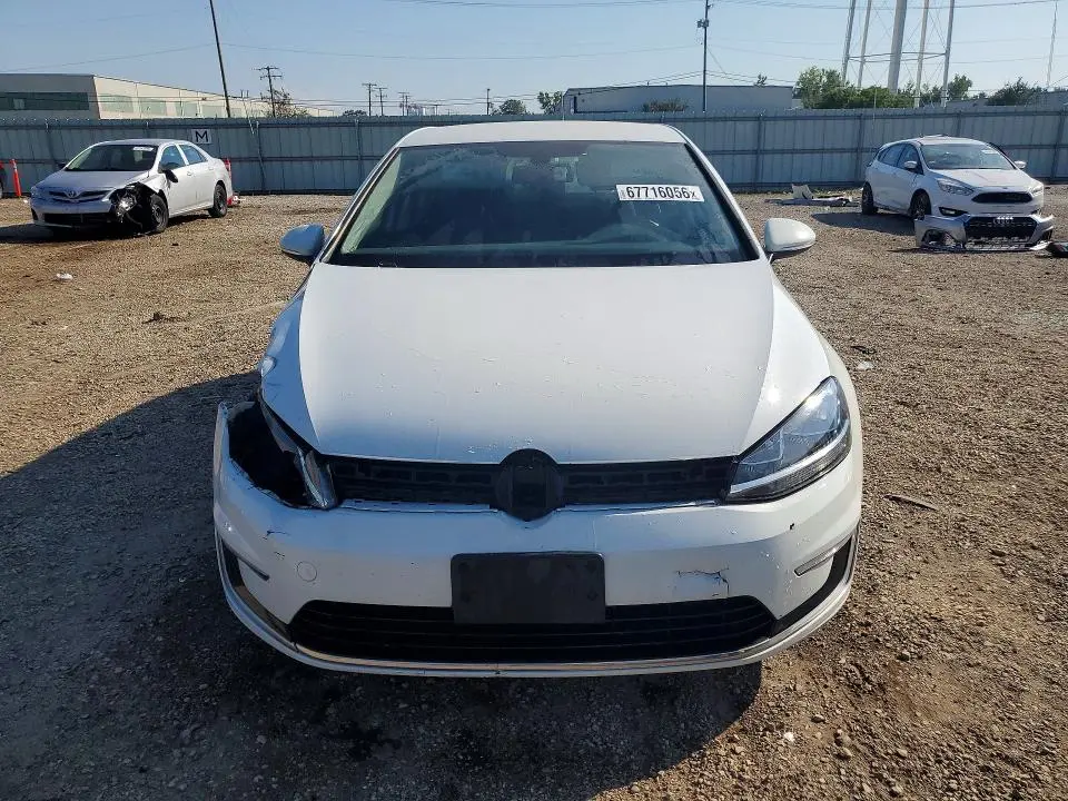 2018 VOLKSWAGEN E-GOLF SE  