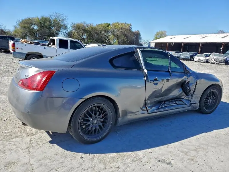 2010 INFINITI G37 BASE  