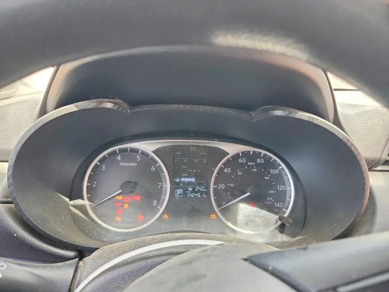 2020 NISSAN VERSA S  