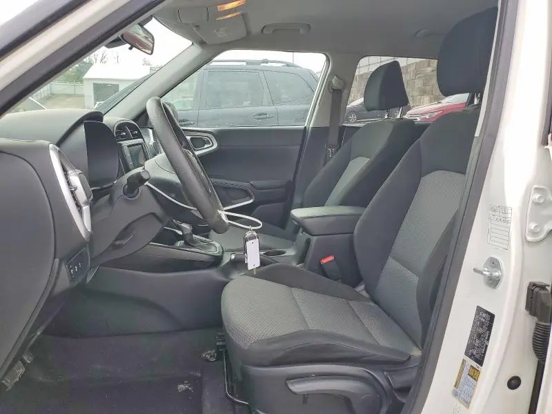 2023 KIA SOUL LX  