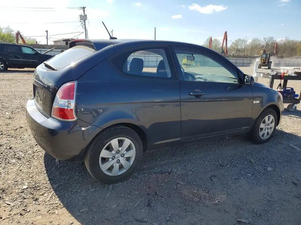 2011 HYUNDAI ACCENT GL  