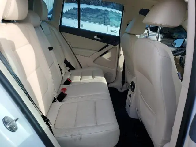 2017 VOLKSWAGEN TIGUAN WOLFSBURG  