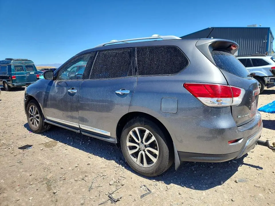 2015 NISSAN PATHFINDER SL  