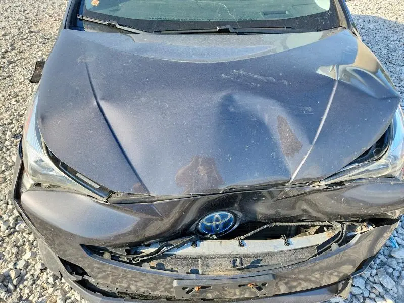 2017 TOYOTA PRIUS THREE  