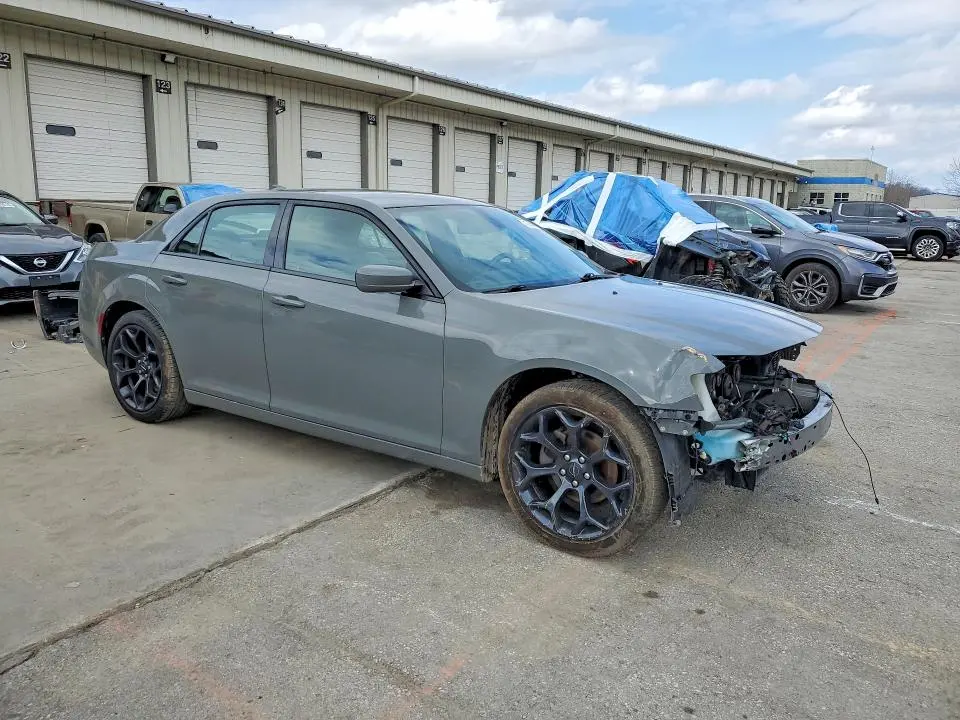 2019 CHRYSLER 300 S  