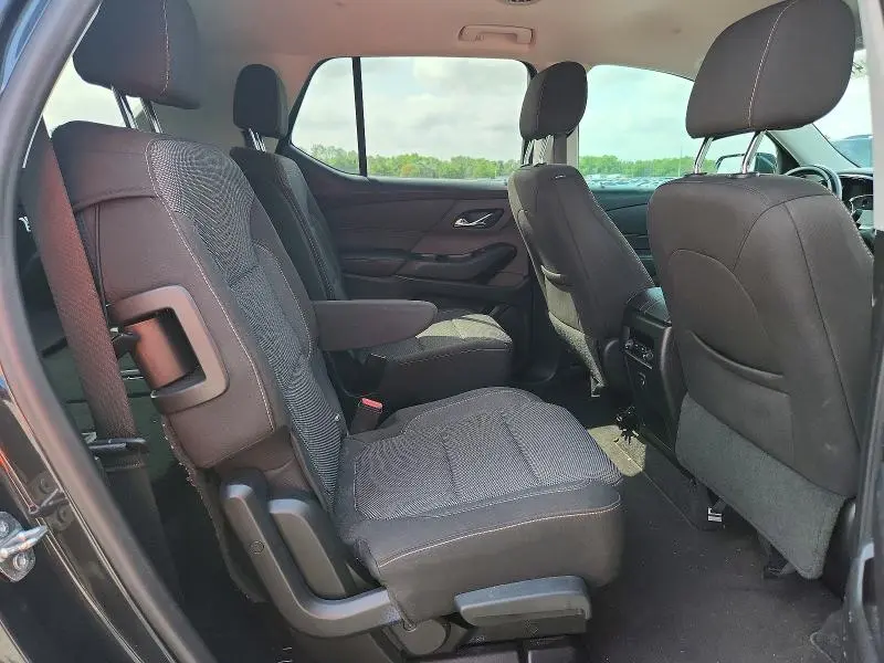 2020 CHEVROLET TRAVERSE LT  