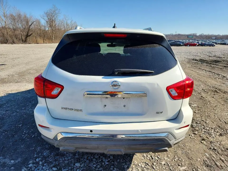 2017 NISSAN PATHFINDER SV  