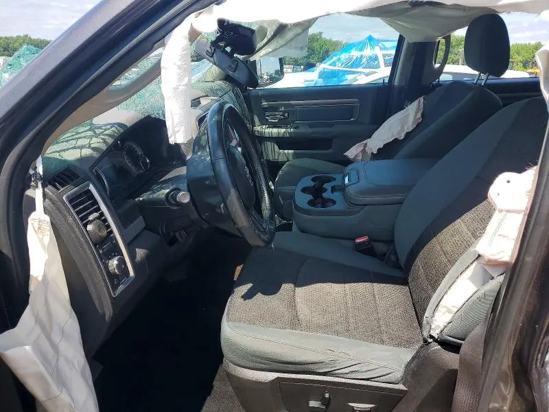 2014 RAM 1500 SLT  