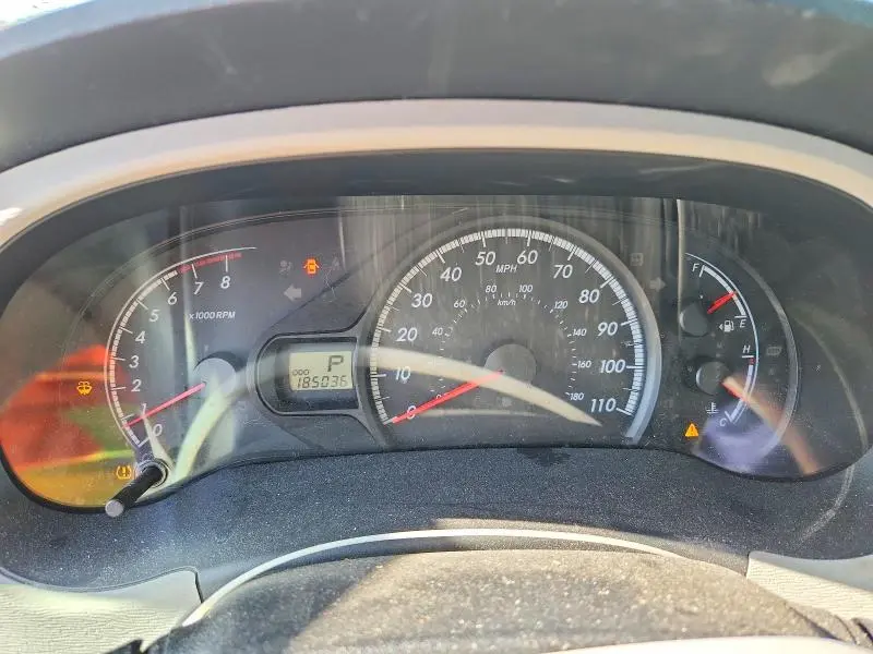 2012 TOYOTA SIENNA LE  