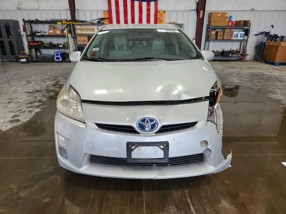 2010 TOYOTA PRIUS II  