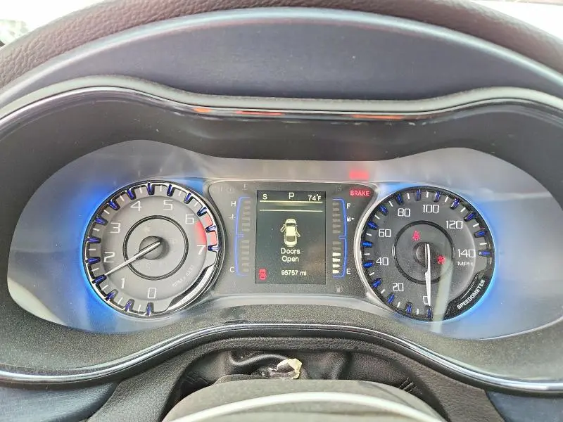 2015 CHRYSLER 200   