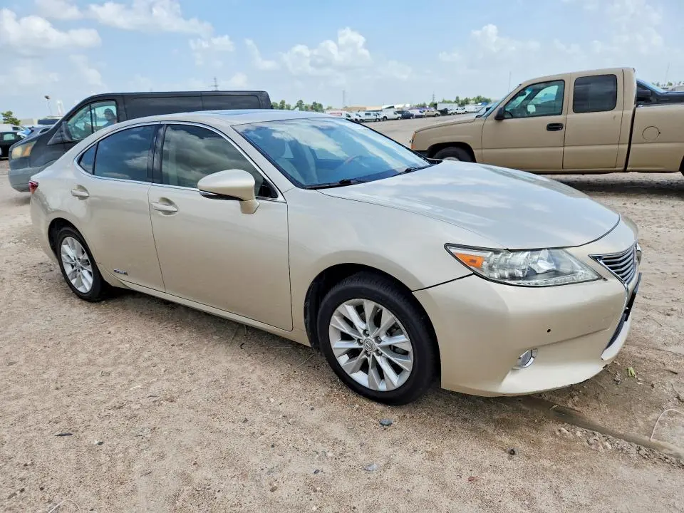 2013 LEXUS ES 300H  