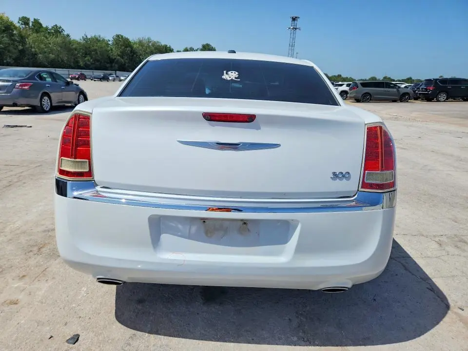 2012 CHRYSLER 300 LIMITED  