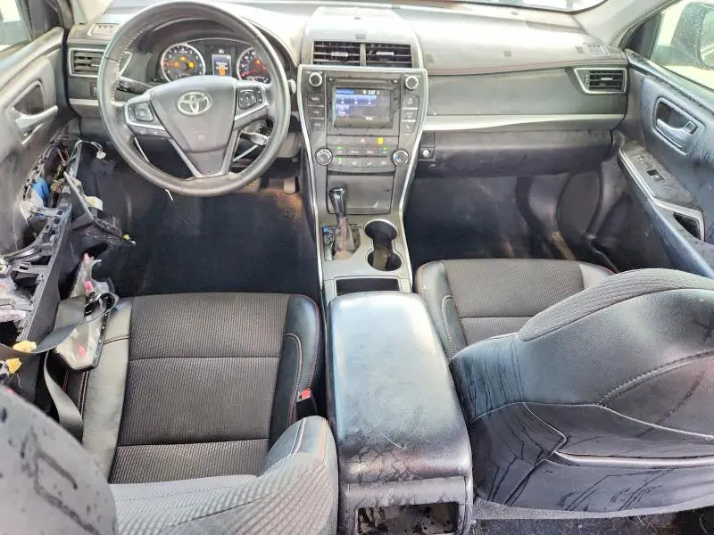 2017 TOYOTA CAMRY SE  