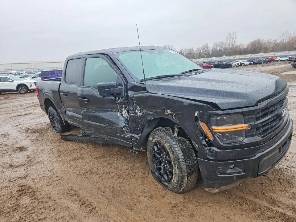 2024 FORD F150 XLT  