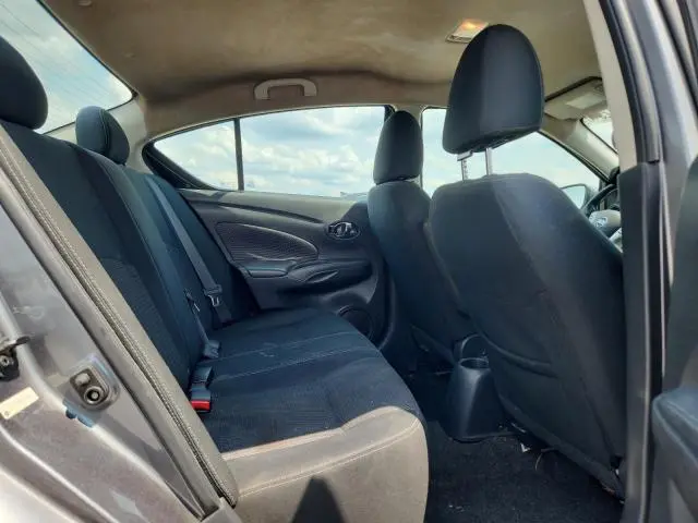 2019 NISSAN VERSA SV  